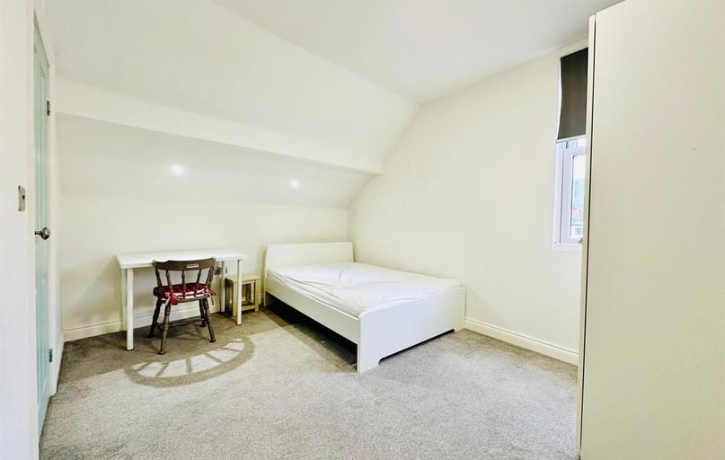 Southwell Road, Hockley, Nottingham - Image 1